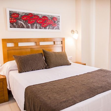 Apartamentos Fenix Beach 로쿠타스드마르 외부 사진